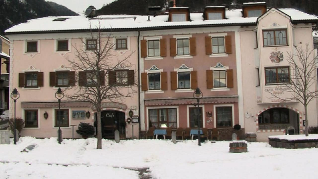 Hotel Seppi Rio di Pusteria Bagian luar foto